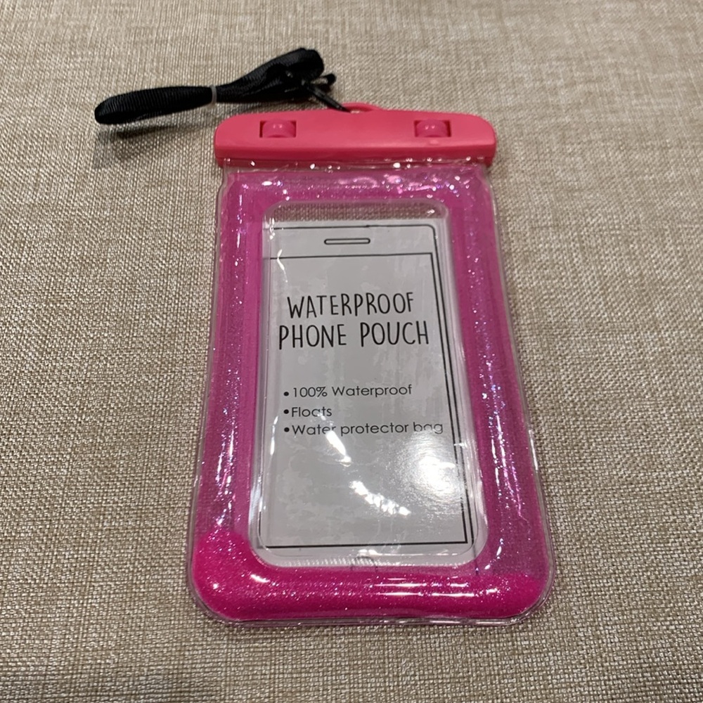 🎉 HOST PICK 🎉 Glitter Waterproof Cell Phone Pouch